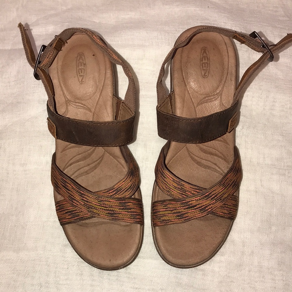 🧚‍♂️ EUC KEEN Sandals Sz 7 🧚‍♂️
